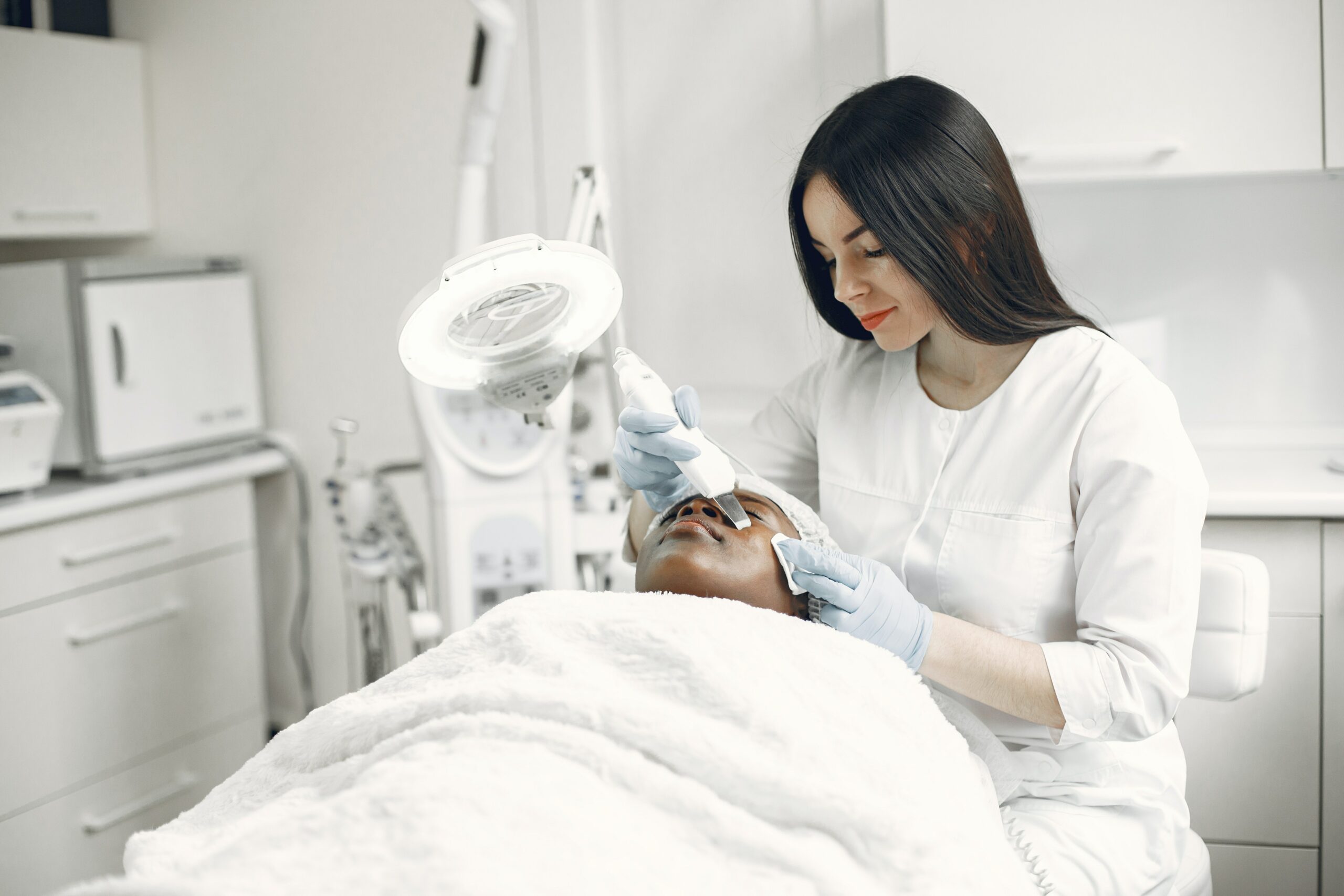 How Medical Aesthetics & Wellness Spas Are Evolving in 2025