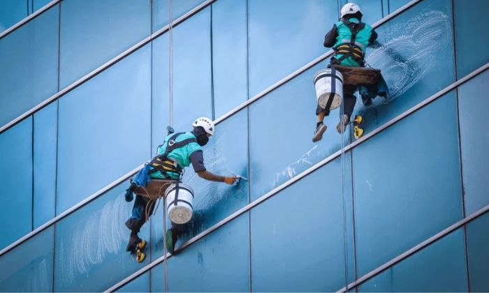 The Ultimate Guide to Facade Cleaning for Commercial and Residential Properties